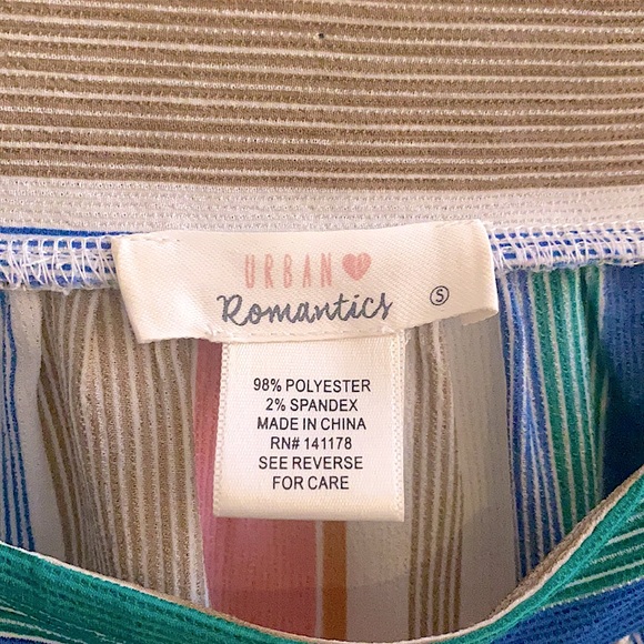 Urban Romantics Square Neck Short Sleeve Top - Picture 9 of 10